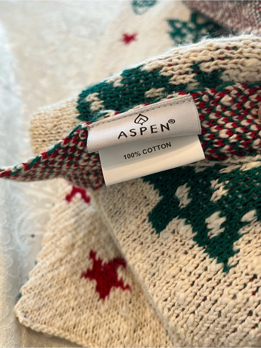 Aspen Large Festive Cream Knit Throw with Green Tree & Red Star Accents cotton